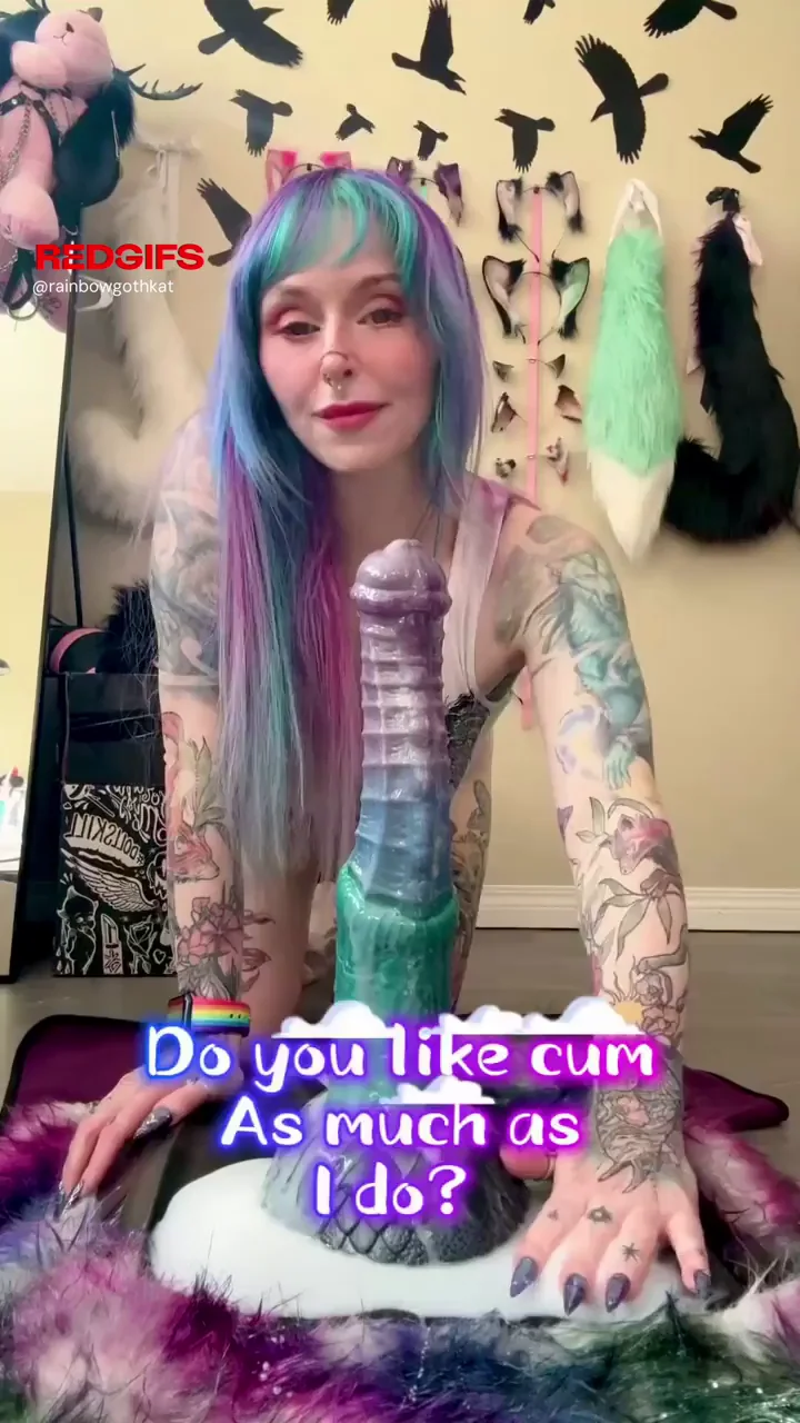 Do you love Cum as much as I do? Bad Dragon L Nøkken never disappoints! 🖤