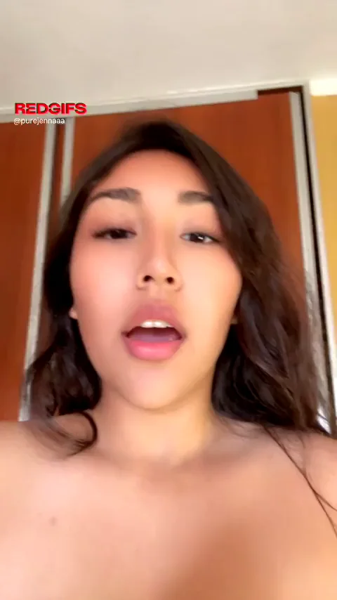 Barely Legal Babe's Soft Tits & Juicy Ass Twerk 🥵🍑