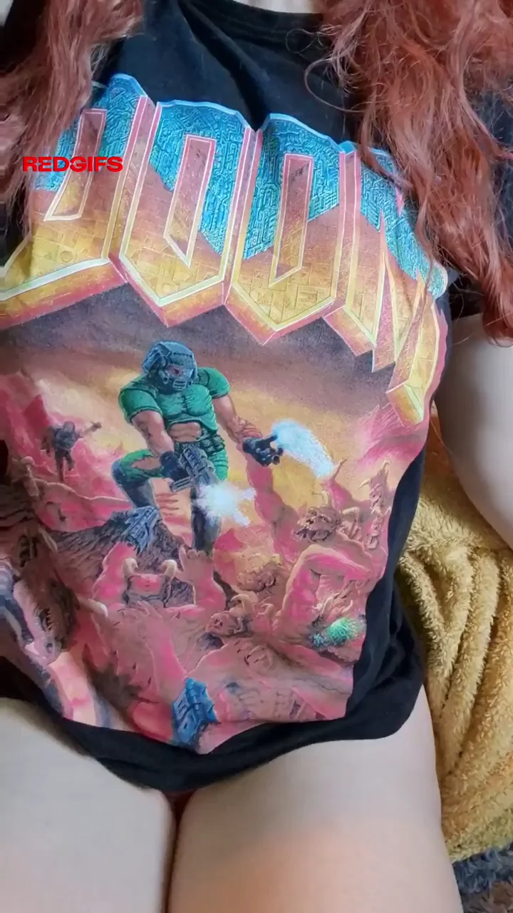 Morning Doom Tease: Redhead Gamer Slut Flashes Tiny Tits & Thick Thighs 💖🎮🍑