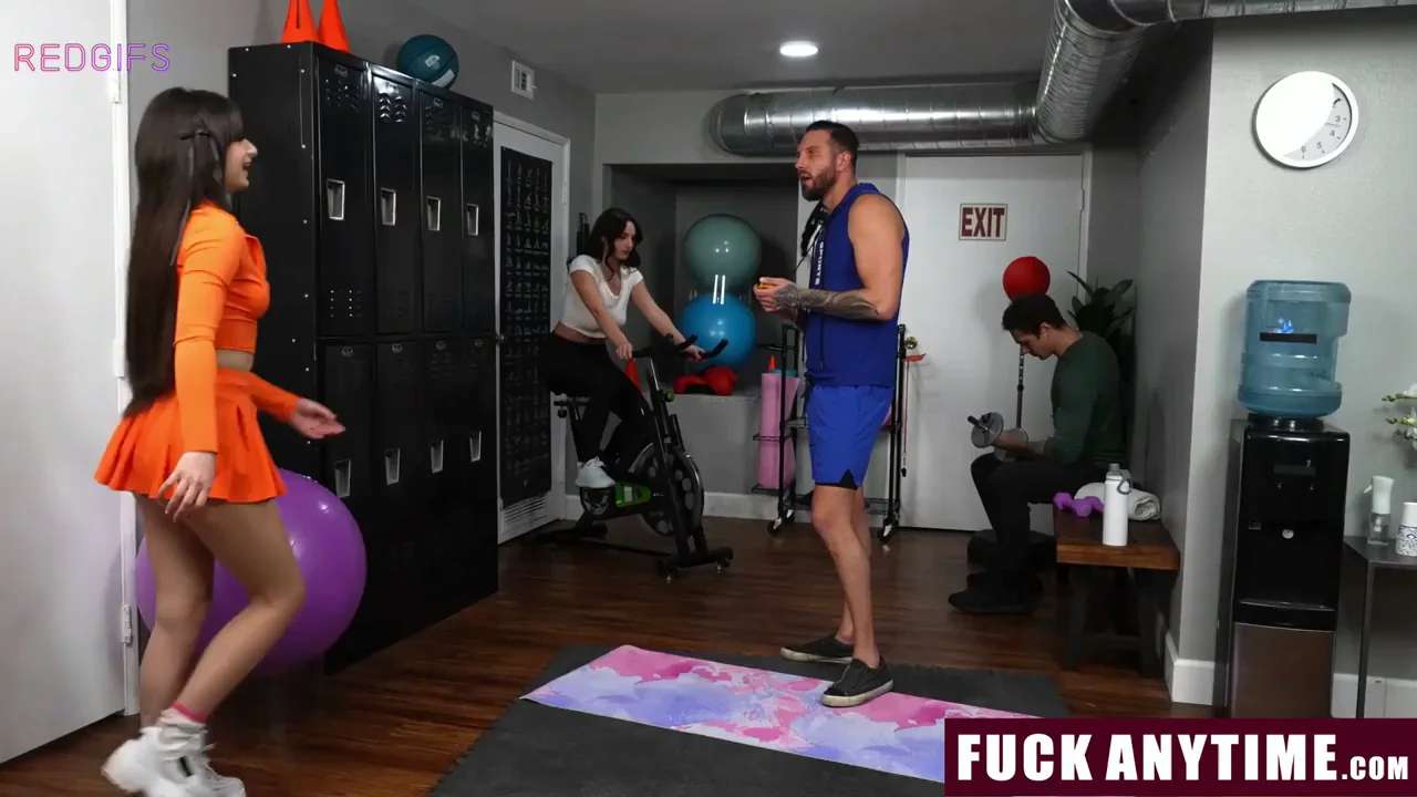 Freeuse Workout Session with The Toughest Trainer