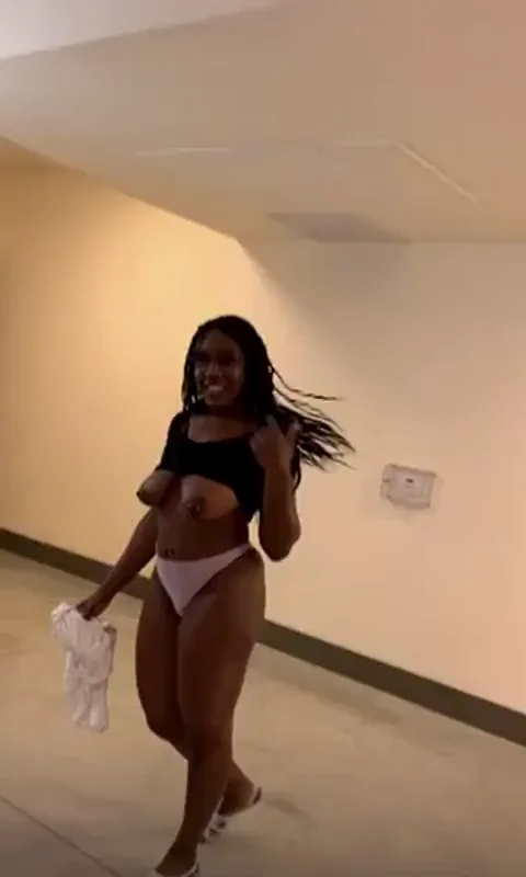 Follow My Thick Ebony Ass to the Room 🖤🍑