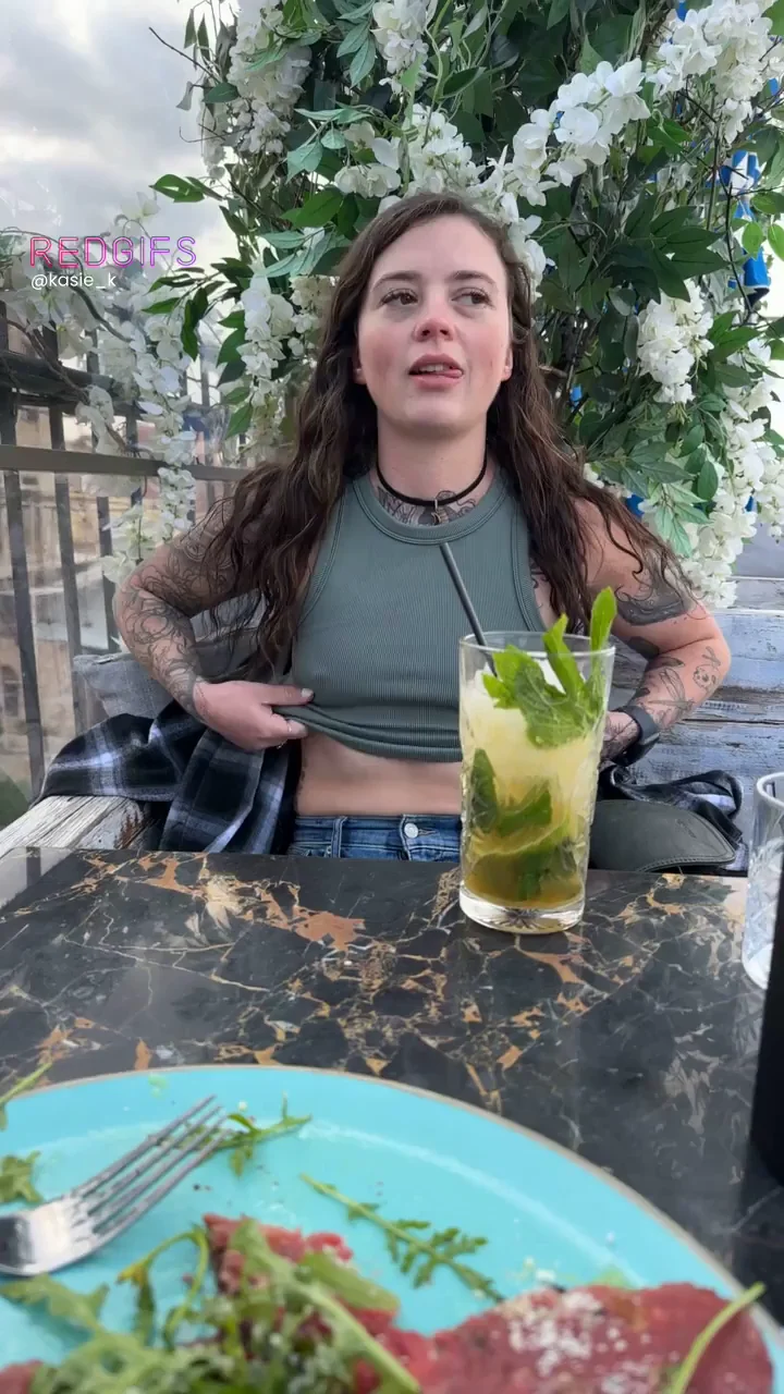 Mojito Sips & Titty Flash Refresh 😏🍹💦