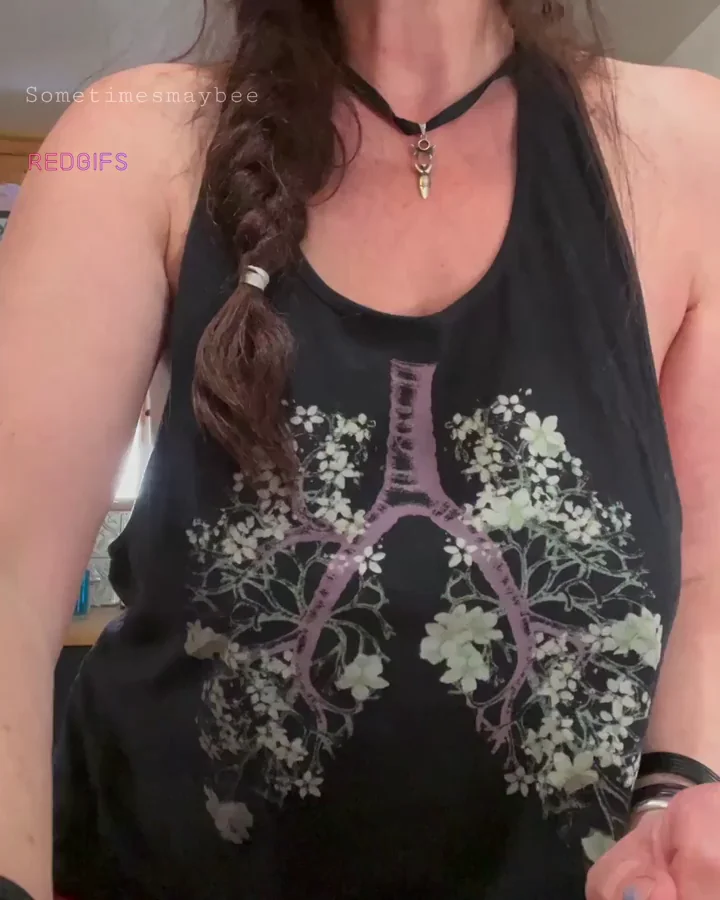 Some side boob