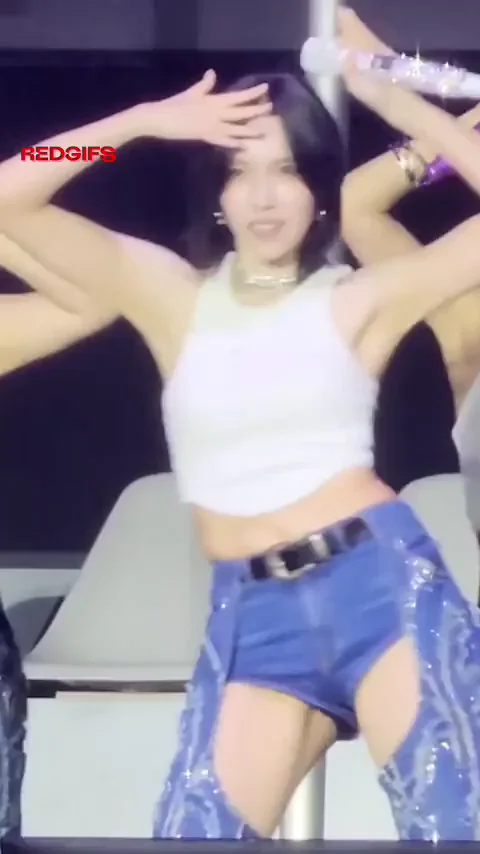 TWICE - Mina feat. Tzuyu