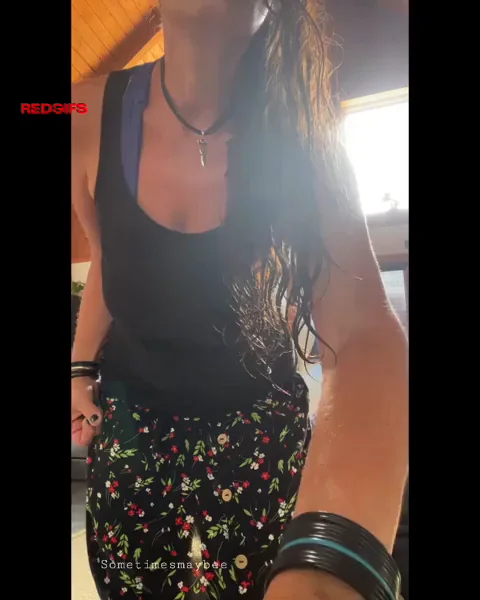 48 year old milfs don’t have to wear panties. Lucky me!