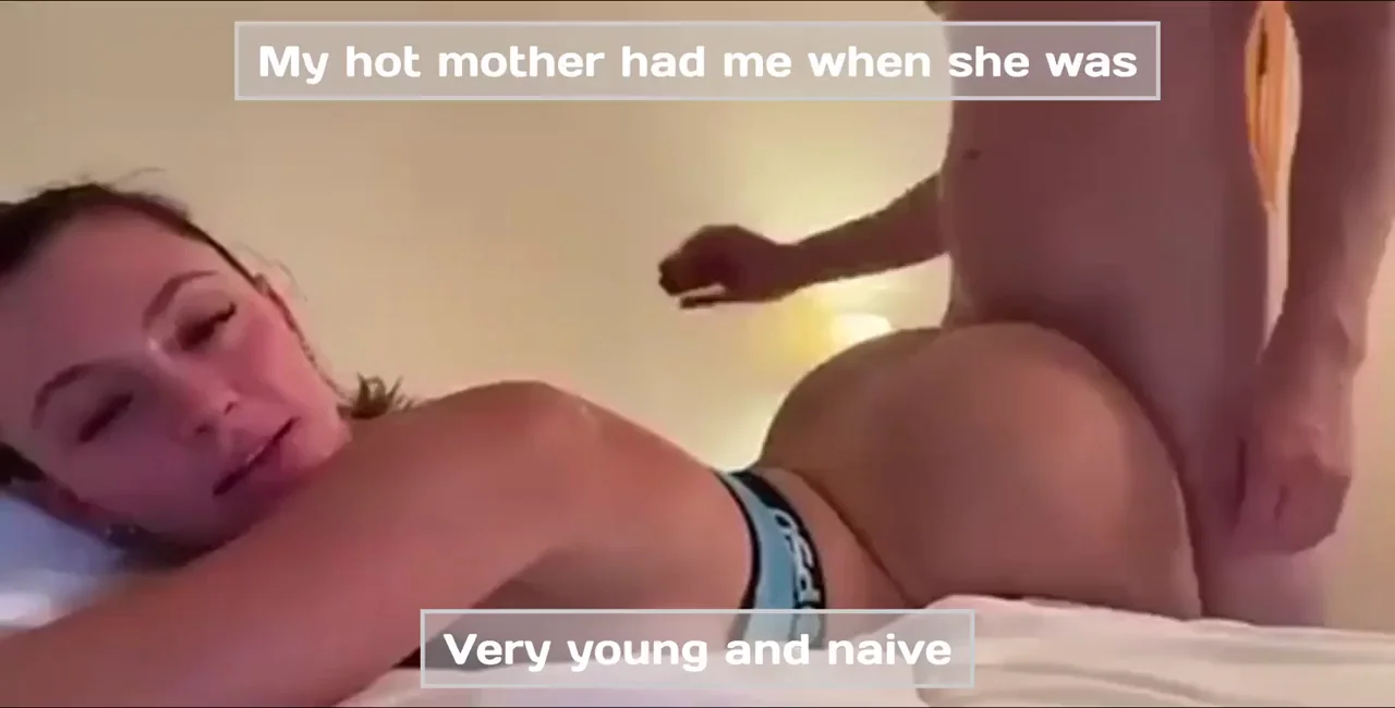 Step-Mom's Naughty Bedtime Story 🍑😍