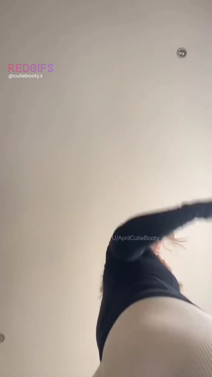 POV: Gym Crush PAWG Smothers Your Face in Tight Shorts 💦🍑