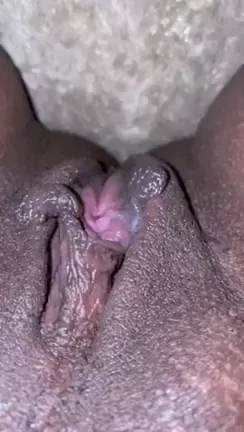 💦 Massive Labia Mess Maker 😈