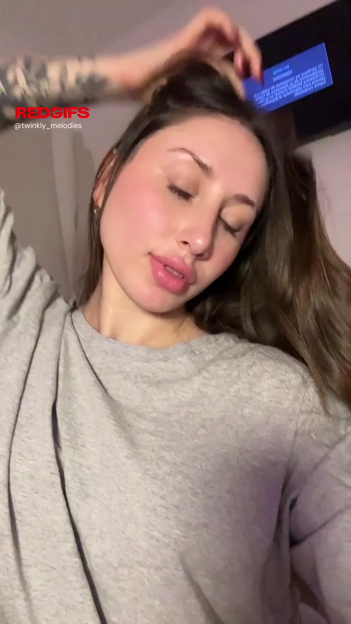 Bouncy Tits Tease That'll Make You Explode 💥🍈🍈