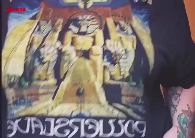Goth Dyke's Massive Titty Drop 🤘🍈🍈