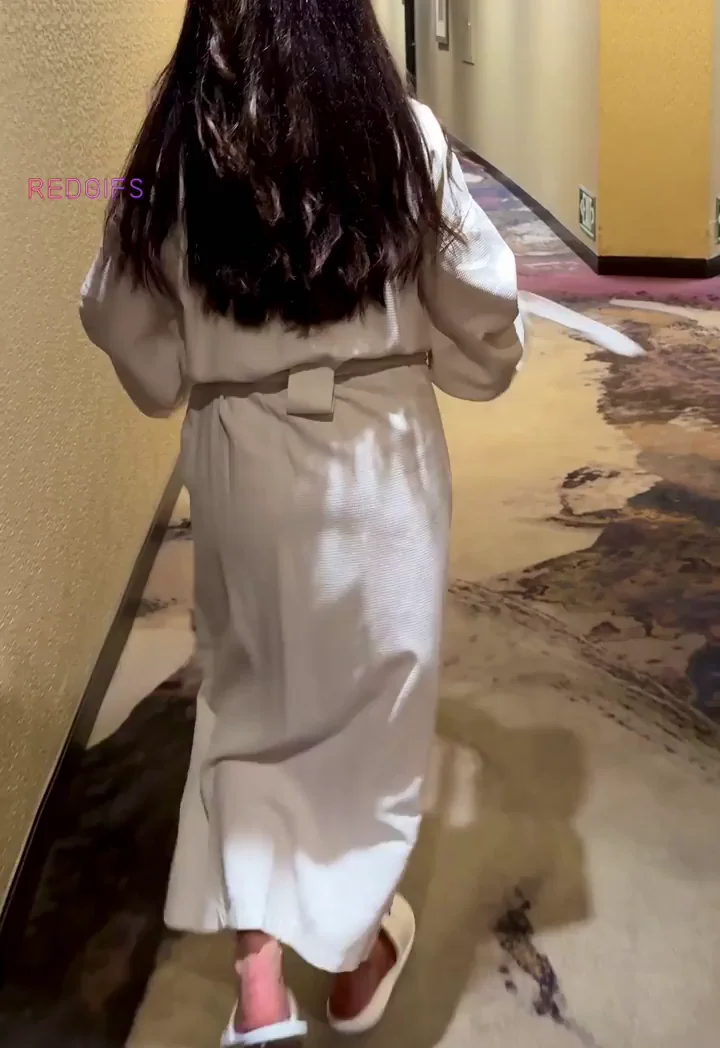 What happens in Vegas… gets posted on Reddit