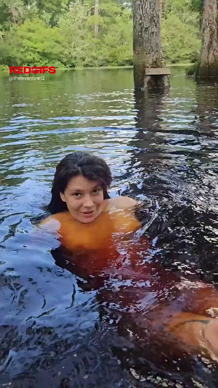 Skinny Dipping Slut's River Nude Flash – Real Amateur Exhibitionist Thrill