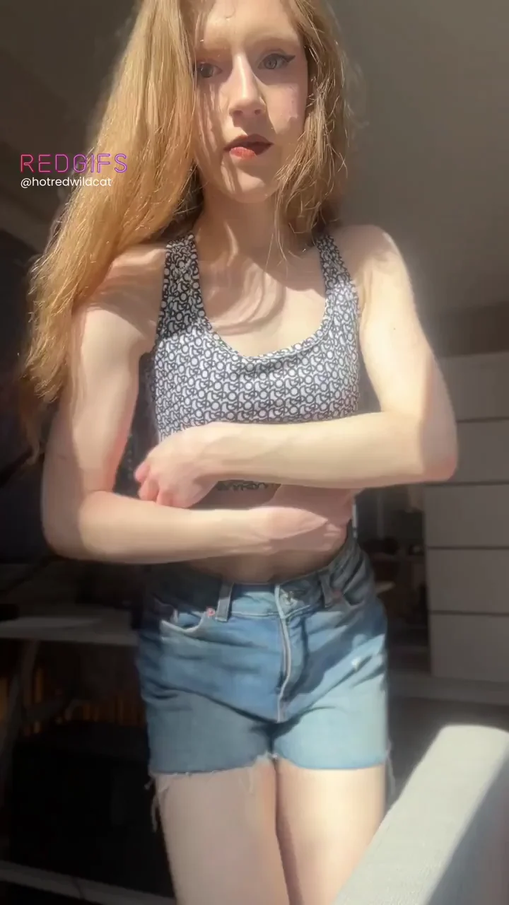 Skinny Redhead Teen's Perfect After-Work Titty Greeting 😘🍒