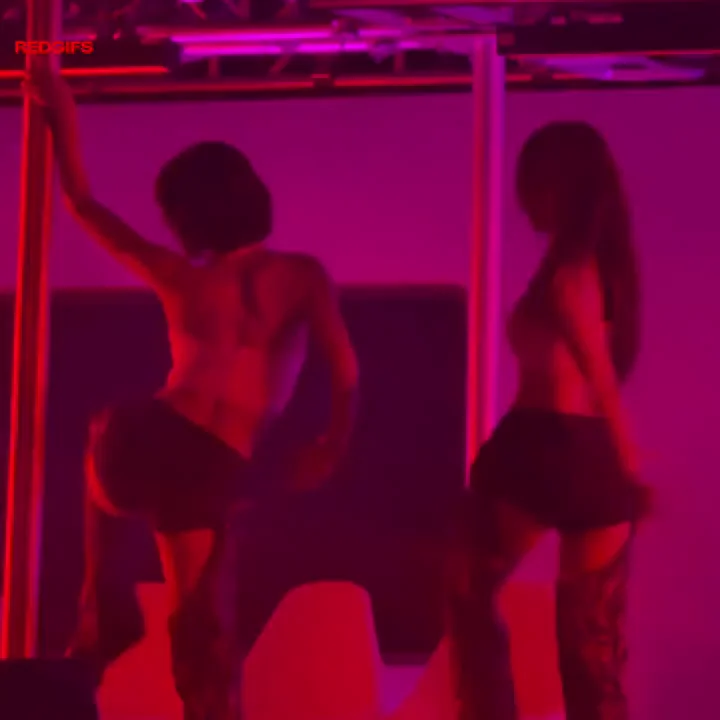 🔥 TWICE Momo & Nayeon Pole Tease Ass Party 💦🍑