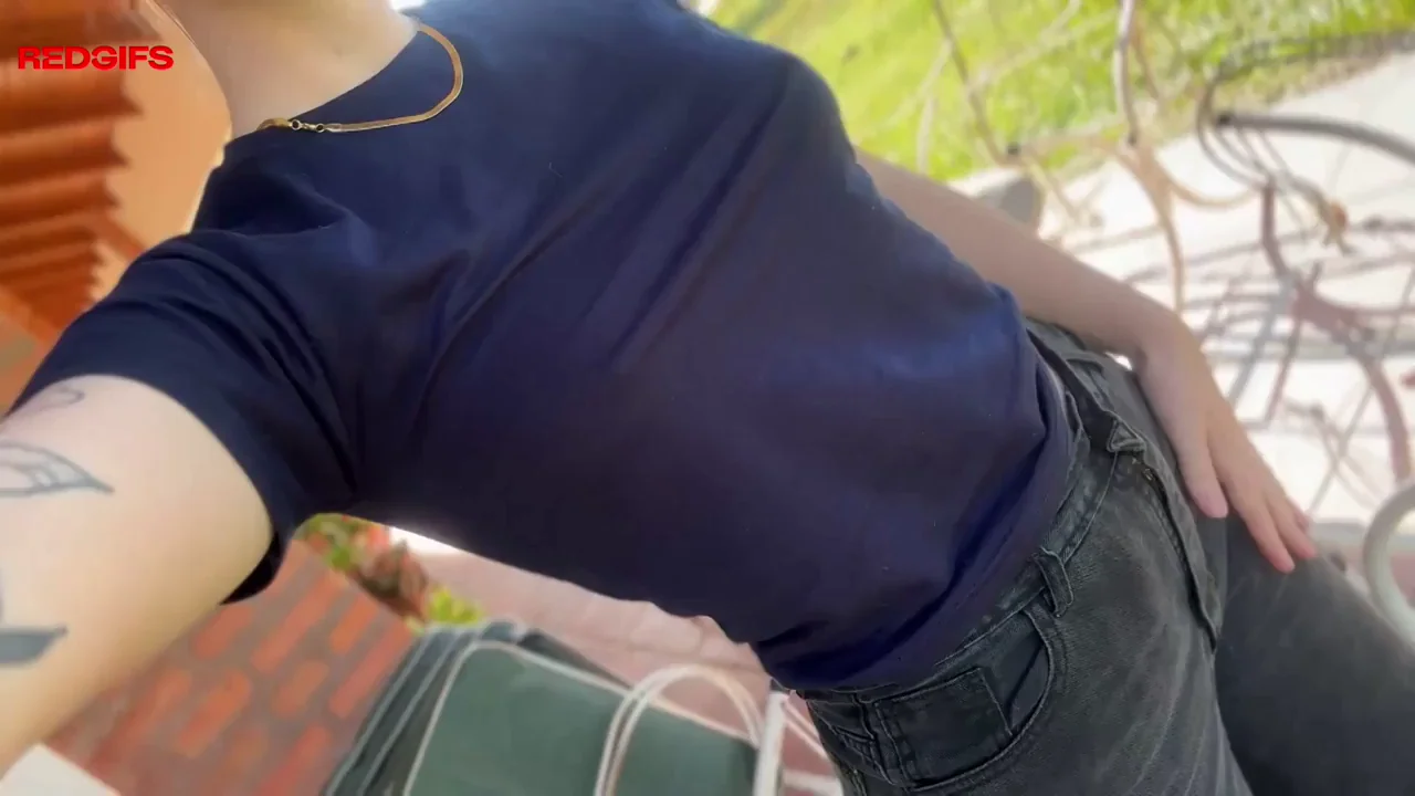 Public Park Tease: Flashing Slutty Tits Gets This Hottie Dripping Wet