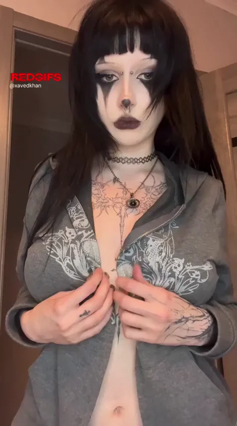 Reveal my boobs on this day