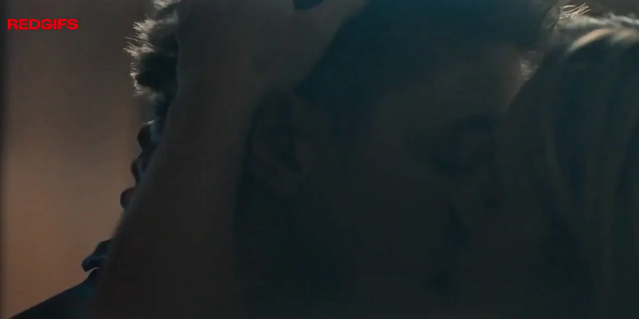 Clara Galle - Olympo S01 E01 (2025)