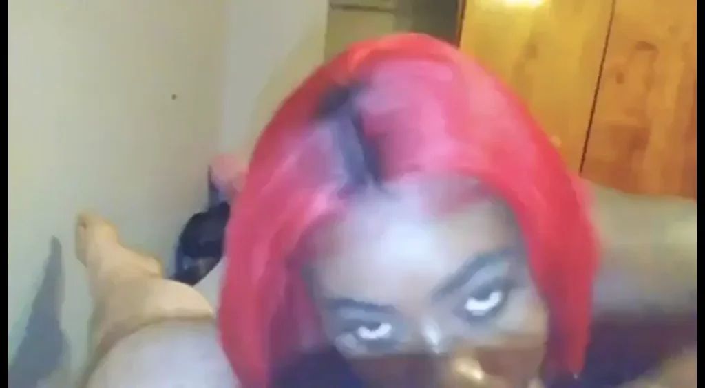 Can You Last While This Thick Ebony Slut Sucks Your White Dick Dry? 😈🍆💦