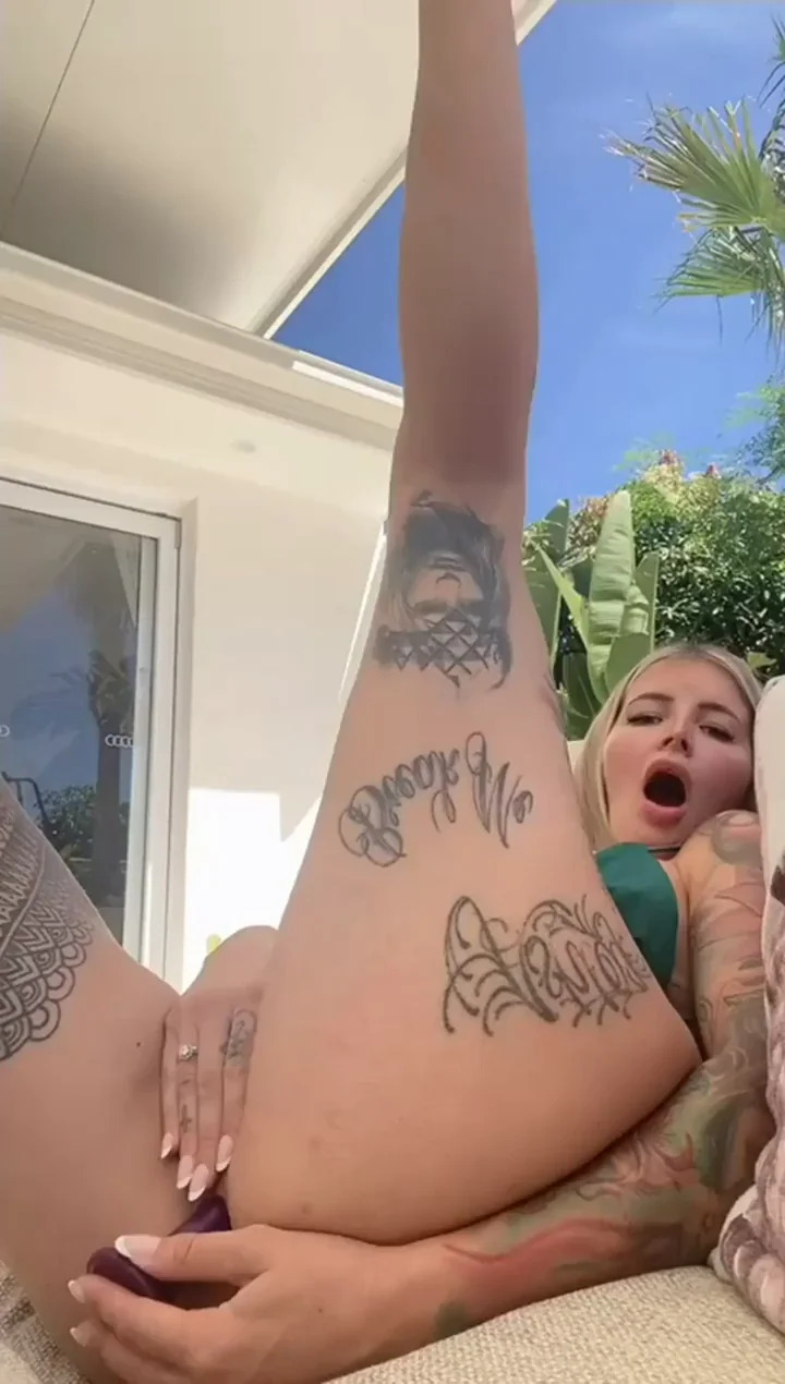 My ass been begging for this all day!!