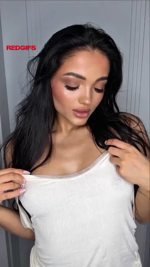 Did My Teasing Titties Get You Rock Hard? 😈🍒