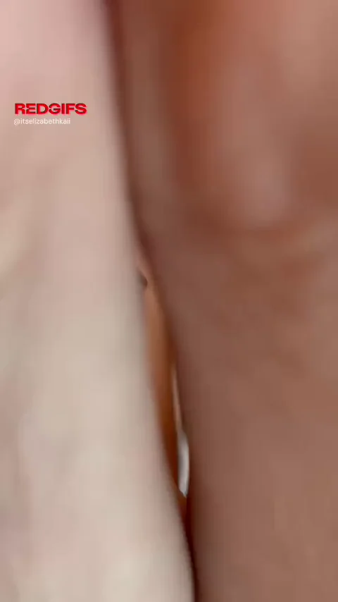 what attracted u first? butt or feet?