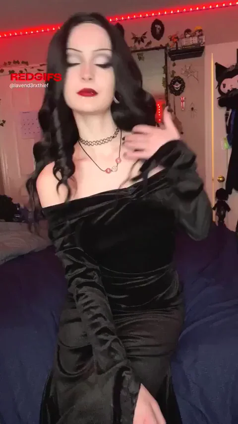 You deserve a goth woman who dresses up for sex