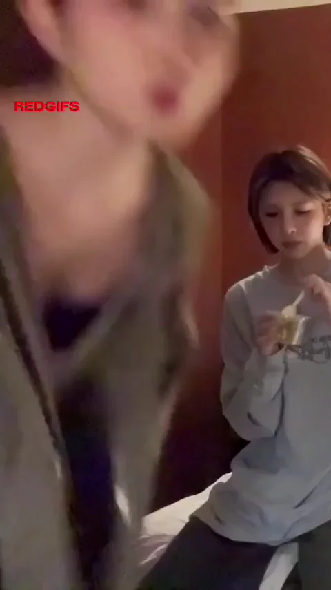 Haewon NMIXX Tits Tease 😍🍒 Kpop Fap Fuel