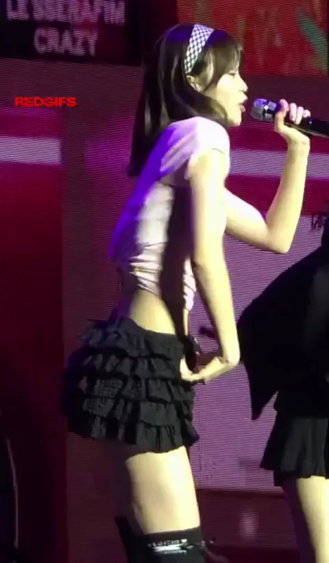 LE SSERAFIM - Chaewon