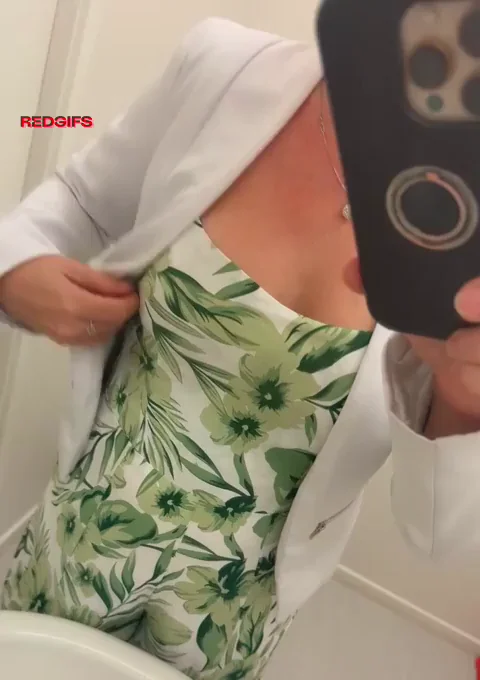 Occasionally I’m a naughty office MILF