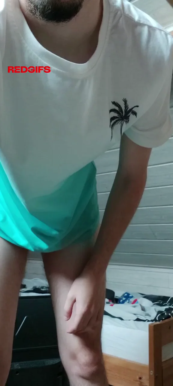 22yo Stud Unloads His Thick Veiny BWC 💦🍆