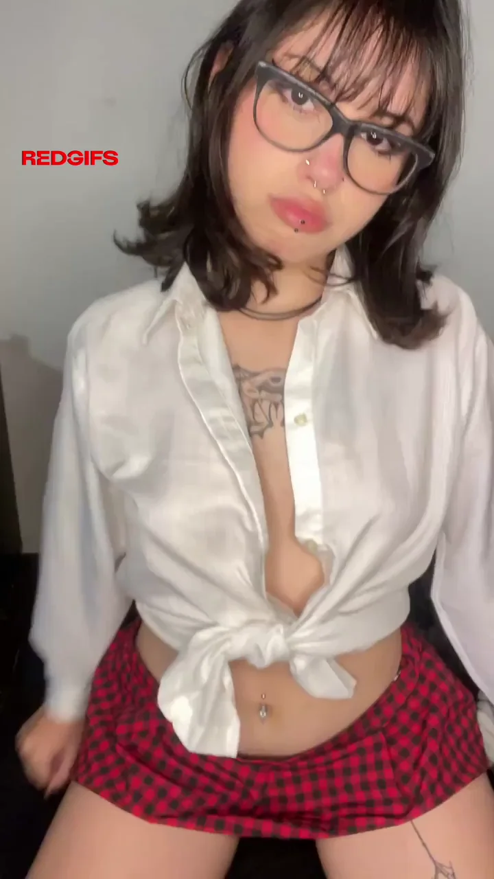 Is this sexy enough for a college nympho? [TITTY DROP]