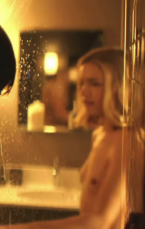 Willa Fitzgerald's Steamy Topless Shower Tease in Reacher S1E4 🔥🫦