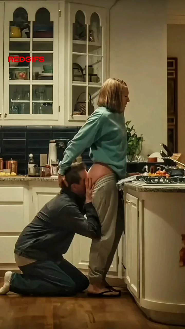 Toni Collette gets her Ass licked at kitchen - The Staircase (2022) S01E03