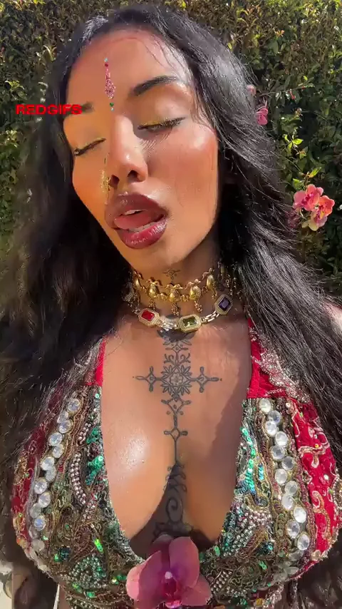 Desi Diva's Throbbing Tits Tease