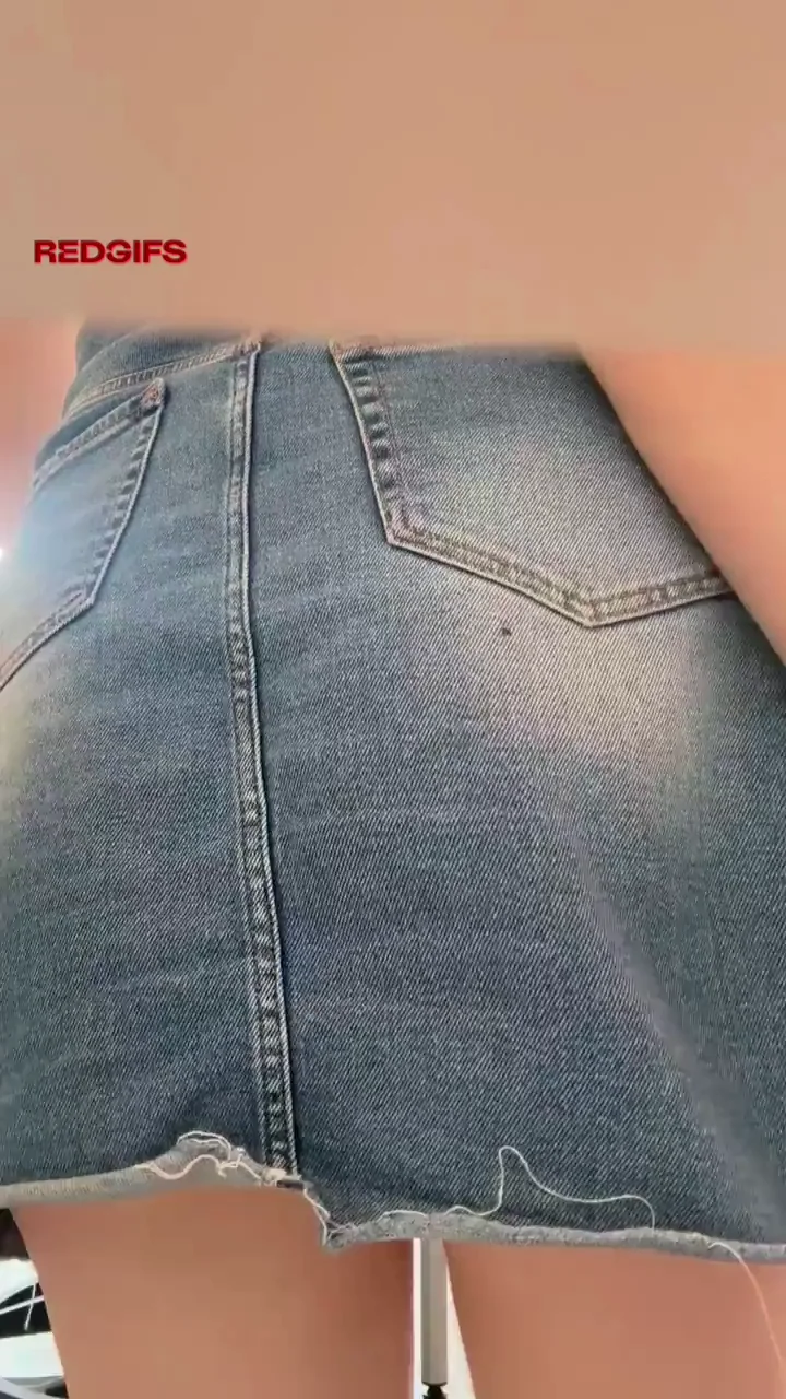 Fantastic. My panties just had to make a grand exit in the middle of class. Classic me.