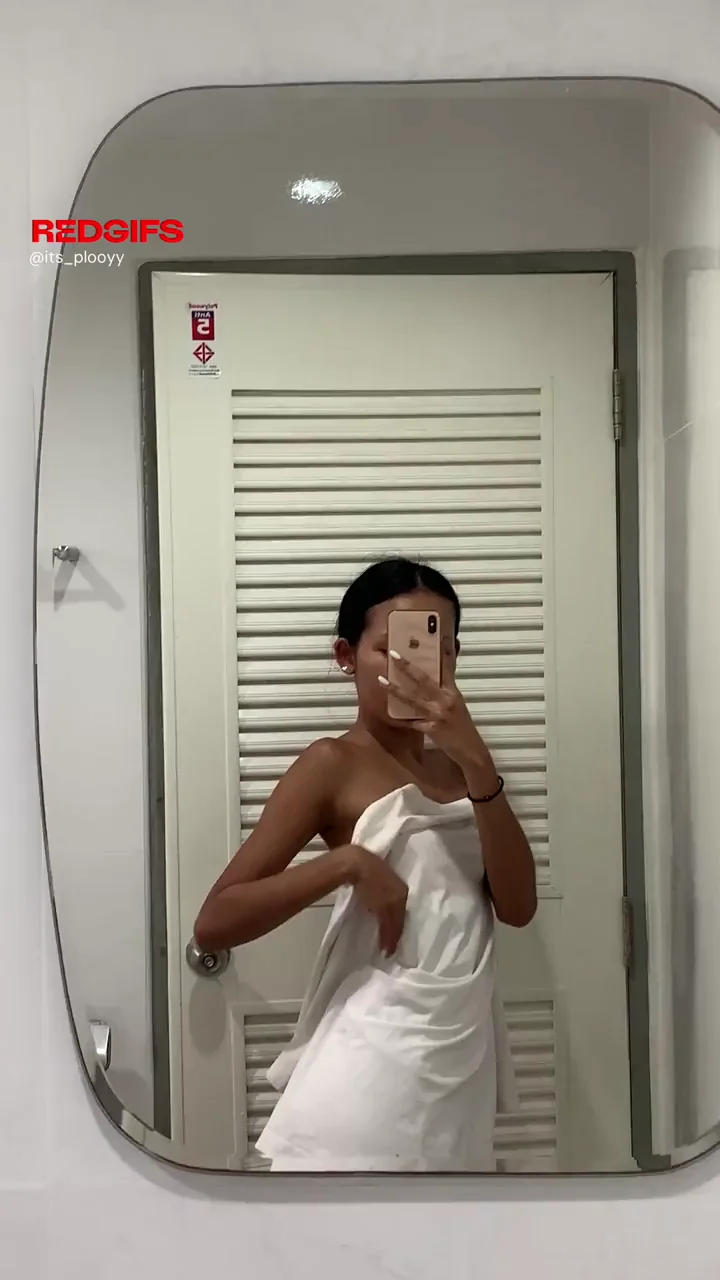 Tiny Asian AA-Cup Slut Teases in Towel Drop 😈🍑