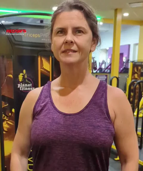 All natural granny tits at the gym ;)