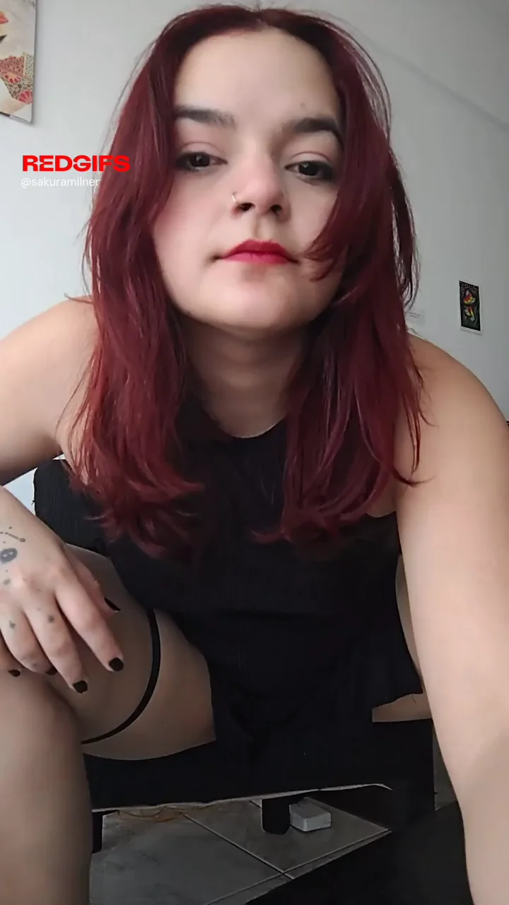 u Watching the UFC while I suck your cock—doesn't that sound like the perfect Saturday?