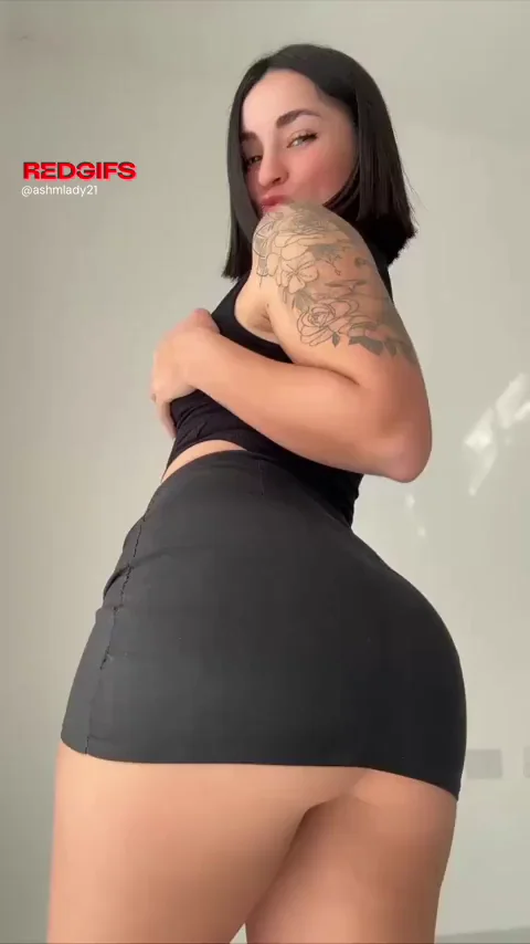 Tiny Skirt Tease on That Juicy Latina Ass 🍑🔥