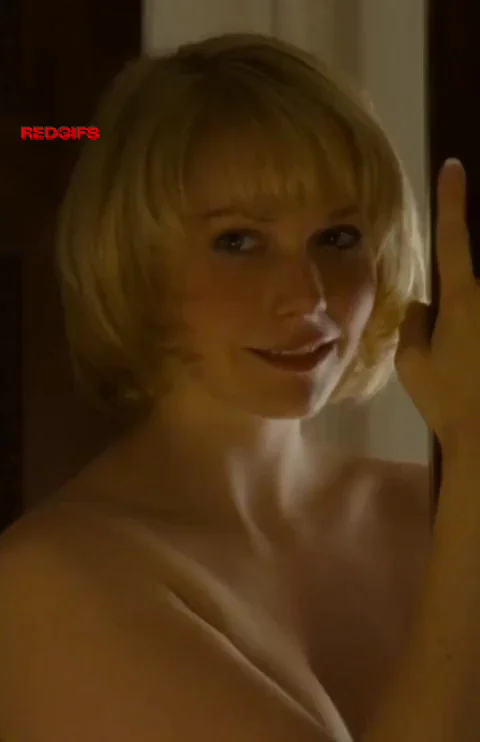 Emma Watson's Steamy Nude Tease: Big-Tit Blonde Bombshell Bare in First Night
