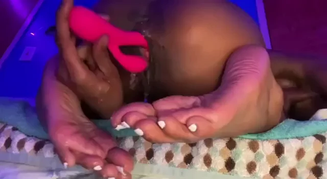 Super fucking sexy!!