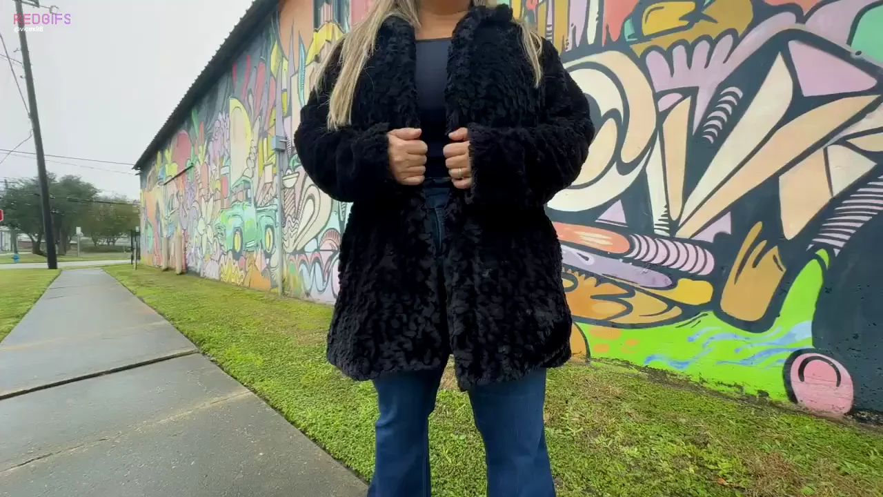 🔥 Public Titty Drop by Busty Latina Hotwife MILF 💦