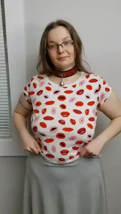 Ding ding ding! Titty Tuesday, y'all!
