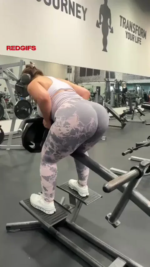 Latina milf at the gym