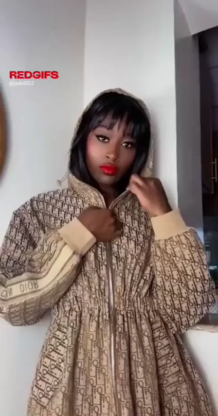 I hope you like small chocolate tits [reveal]