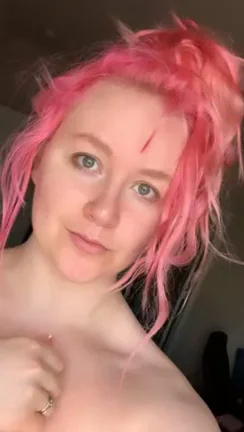 I’ve been told I have a perfect body. Obviously a big exaggeration, I have a ton of flaws but I think I look good here ??