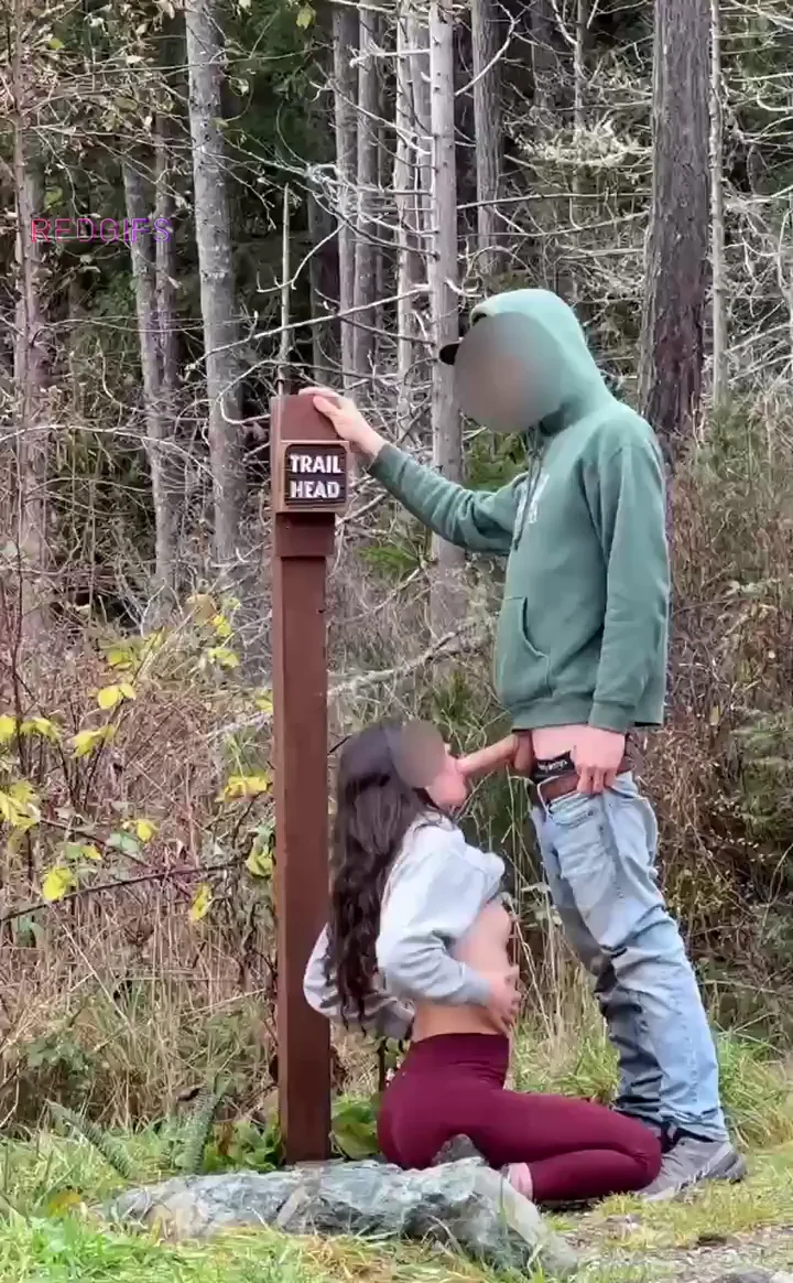 Came to this sign, then I took his cum.