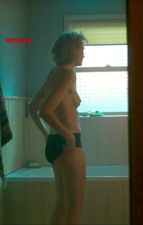 Naomi Watts - Infinite Storm (2022)