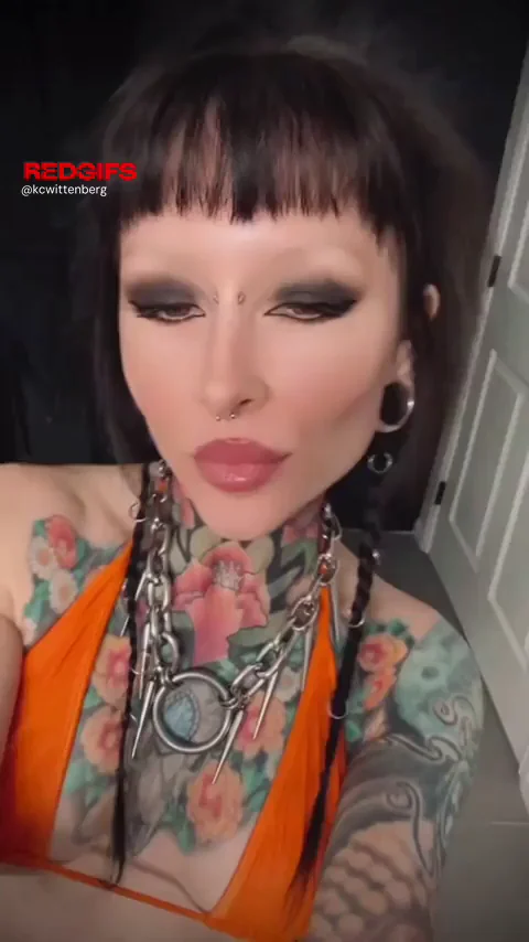 Goth Mistress Chokes Her Sub Slut 😈💦