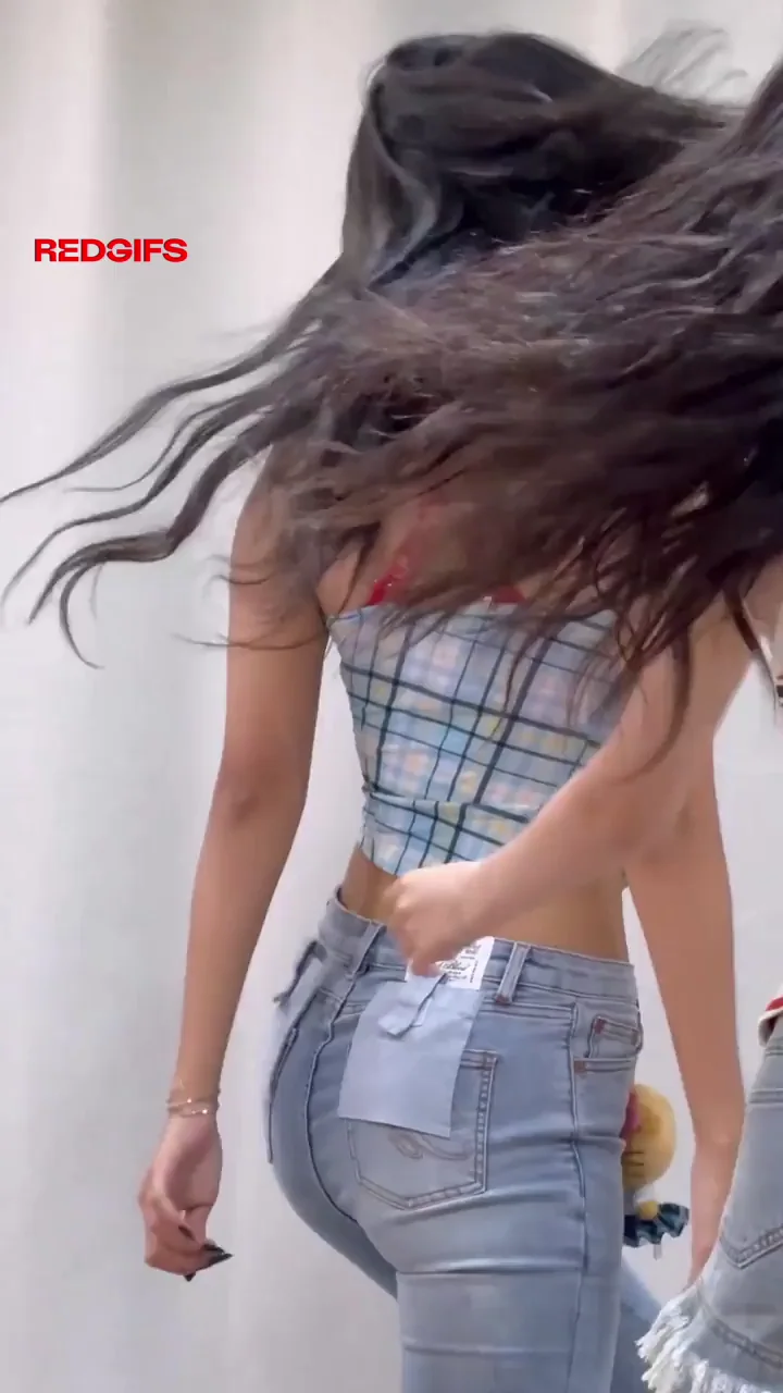 H1-KEY Yel Korean Idol Ass Tease in Tight Jeans